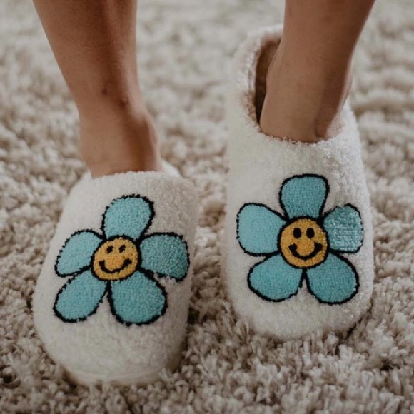 Katydid Shoes - Katydid Mint Daisy Happy Face Slippers